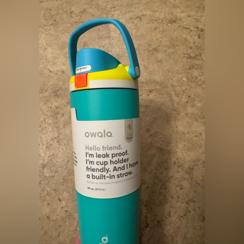 Owala 30 oz. Water Bottle NWT
